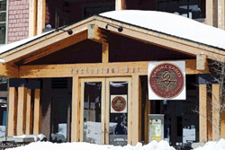 pet friendly restaurant in mammoth, california